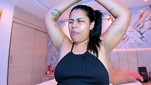 Snapshot of kiana_cream chatting on 18, 4, 2026 kiana cream online show from 18, 4, 2026