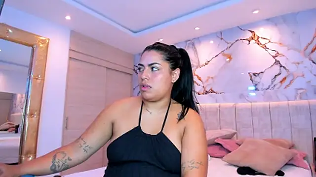 Snapshot of kiana_cream chatting on 18, 4, 2026 kiana cream online show from 18, 4, 2026