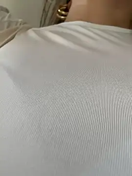  Abril-Office1 online show from 7, 1, 2025