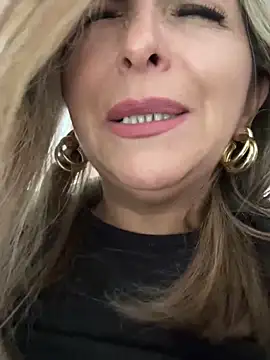  Abril-Office1 online show from 3, 2, 2025