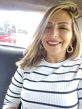  Abril-Office1 online show from 4, 2, 2025