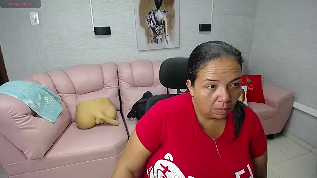 Snapshot of Penelope_Nipples_ chatting on 24, 12, 2024 Penelope Nipples online show from 24, 12, 2024