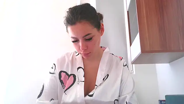 LovelyJulliette online show from 12, 9, 2025