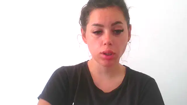 LovelyJulliette online show from 14, 9, 2025