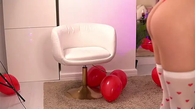 KaylaBray online show from 15, 2, 2025