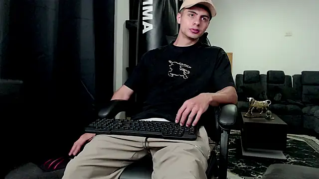 Stiven CL online show from 24, 11, 2025