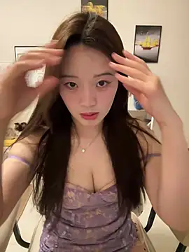 Snapshot of rose-u chatting on 4, 3, 2025 rose-u online show from 4, 3, 2025