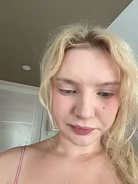 AmmyHot online show from 11, 4, 2026