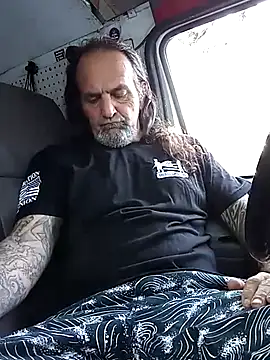 Hotbodyscottie online show from 25, 2, 2025