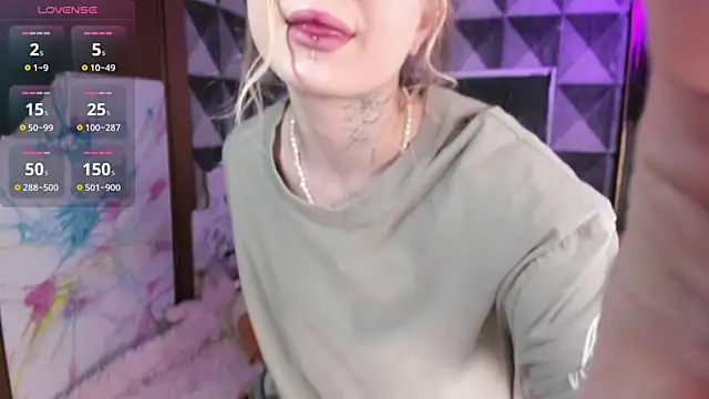 little grinch666 online show from 16, 4, 2026