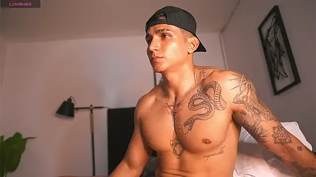 muscle boyhorny online show from 31, 1, 2025