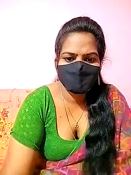 melina214 online show from 4, 2, 2025