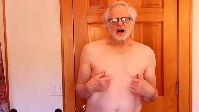 stripfun23 online show from 12, 3, 2026