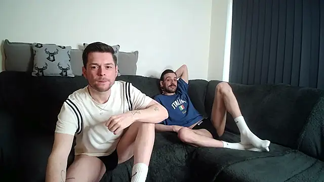 twotwinkhusbandss online show from 15, 5, 2026