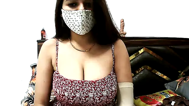 Snapshot of Gloie4u chatting on 19, 2, 2026 Gloie4u online show from 19, 2, 2026