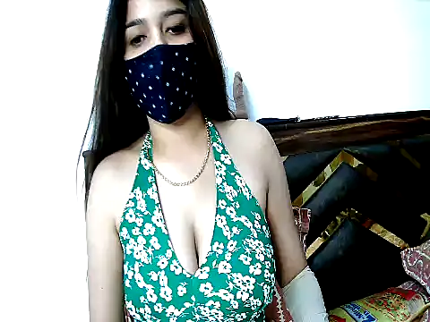 Snapshot of Gloie4u chatting on 14, 4, 2026 Gloie4u online show from 14, 4, 2026