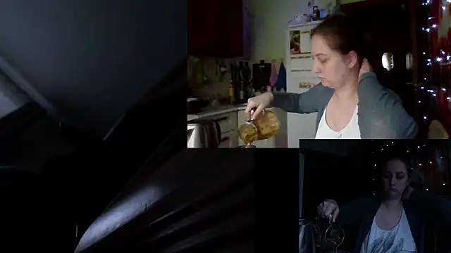 Sakura Green online show from 21, 10, 2025