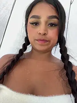 Juli Walker online show from 5, 12, 2024