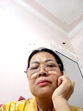 Hotestlove online show from 2, 12, 2025