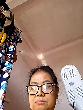 Hotestlove online show from 8, 1, 2026