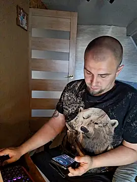 Snapshot of Foxyshaved chatting on 12, 5, 2026 Foxyshaved online show from 12, 5, 2026