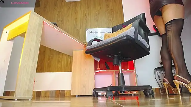 zultanalambert online show from 12, 2, 2025