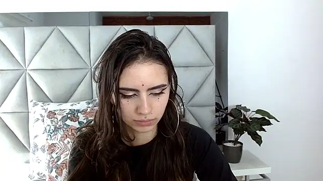 nina pons online show from 10, 12, 2024