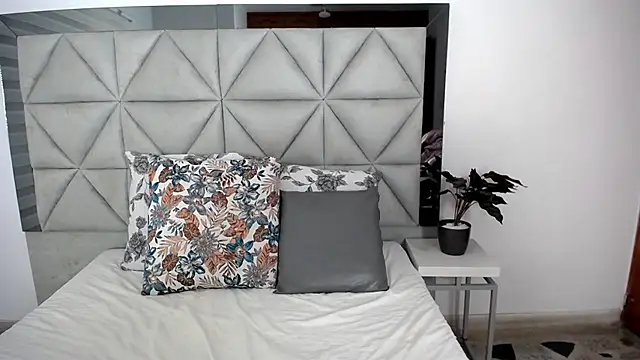 nina pons online show from 9, 1, 2025