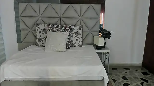 nina pons online show from 22, 10, 2025