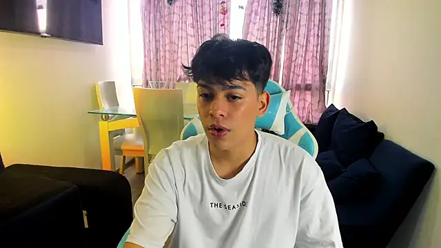 Snapshot of Franco_Rizzo_ chatting on 6, 2, 2025 Franco Rizzo online show from 6, 2, 2025