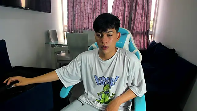 Snapshot of Franco_Rizzo_ chatting on 7, 2, 2025 Franco Rizzo online show from 7, 2, 2025