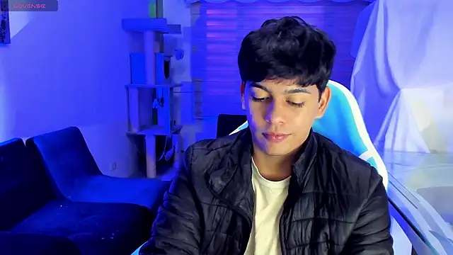 Snapshot of Franco_Rizzo_ chatting on 4, 10, 2025 Franco Rizzo online show from 4, 10, 2025