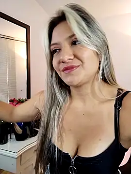 valeriahunter1 online show from 12, 2, 2025