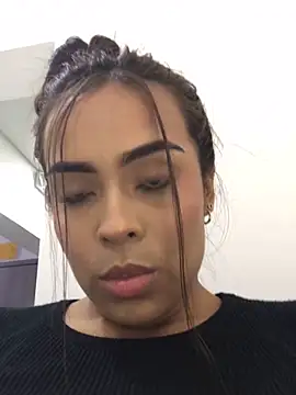 Snapshot of JuanaSimons chatting on 5, 2, 2025 JuanaSimons online show from 5, 2, 2025