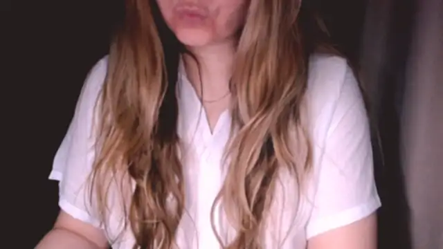 Snapshot of fiona_cute_2 chatting on 2, 3, 2026 fiona cute 2 online show from 2, 3, 2026