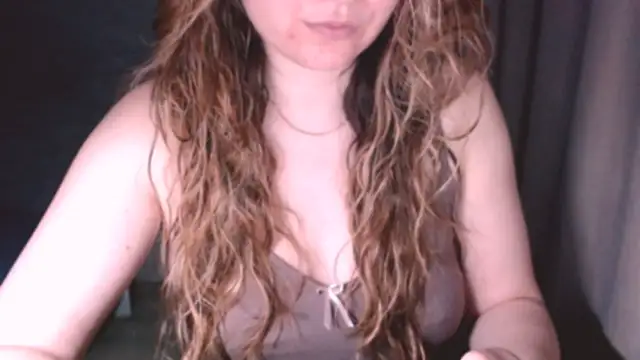 fiona cute 2 online show from 4, 5, 2026