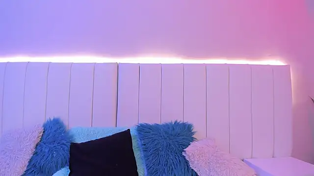 CAMILLEN PETTID online show from 16, 9, 2025