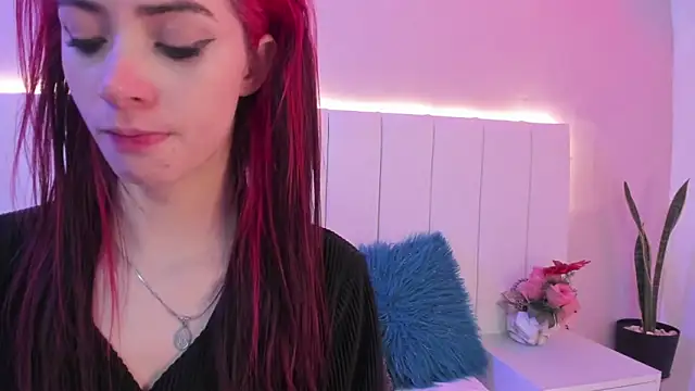 CAMILLEN PETTID online show from 18, 11, 2025