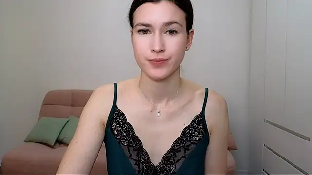 Snapshot of AliciaNewell chatting on 15, 1, 2025 AliciaNewell online show from 15, 1, 2025