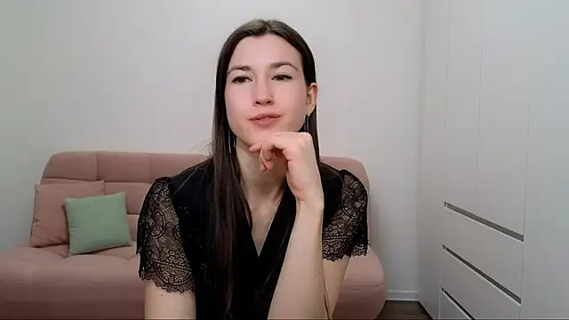 Snapshot of AliciaNewell chatting on 11, 2, 2025 AliciaNewell online show from 11, 2, 2025