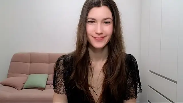 Snapshot of AliciaNewell chatting on 18, 2, 2025 AliciaNewell online show from 18, 2, 2025
