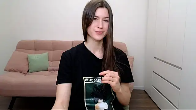 Snapshot of AliciaNewell chatting on 25, 2, 2025 AliciaNewell online show from 25, 2, 2025