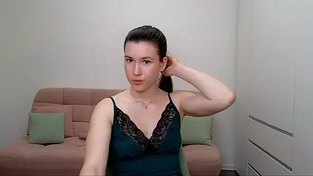 Snapshot of AliciaNewell chatting on 13, 3, 2025 AliciaNewell online show from 13, 3, 2025
