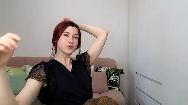 AliciaNewell online show from 18, 10, 2025