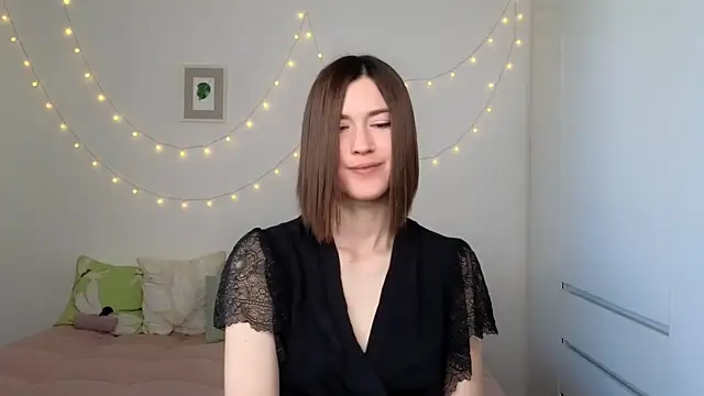 Snapshot of AliciaNewell chatting on 18, 7, 2026 AliciaNewell online show from 18, 7, 2026