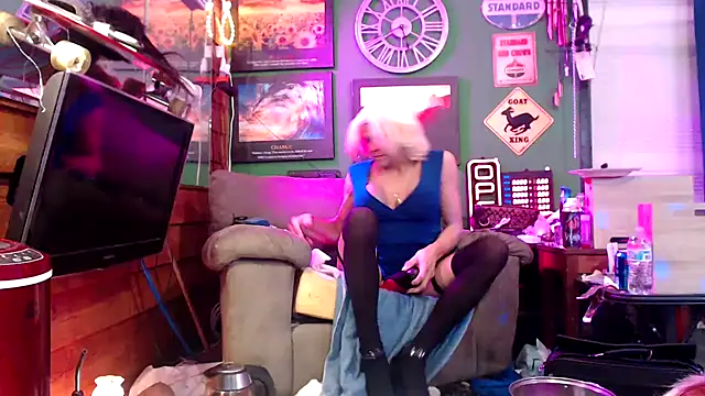 Snapshot of Brooke-lynn chatting on 9, 2, 2025 Brooke-lynn online show from 9, 2, 2025