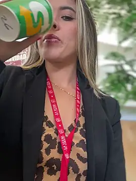 Snapshot of Emilia_Bakerr chatting on 13, 12, 2024 Emilia Bakerr online show from 13, 12, 2024