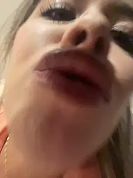 Snapshot of Emilia_Bakerr chatting on 5, 2, 2025 Emilia Bakerr online show from 5, 2, 2025