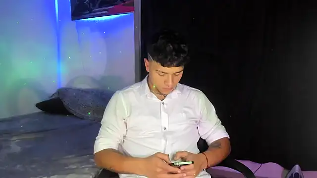 Dominic Biker   online show from 12, 12, 2024