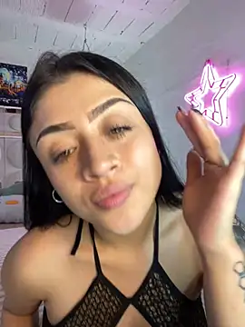 Snapshot of lucianaroy chatting on 17, 1, 2025 lucianaroy online show from 17, 1, 2025